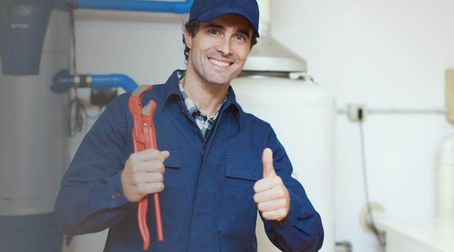 Expert burst pipe repair services in Newbern, TN